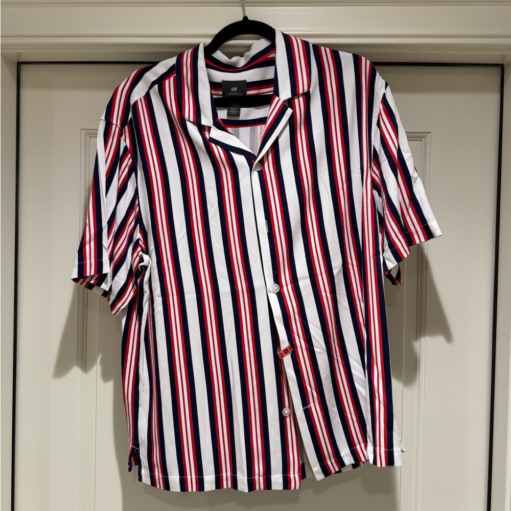 Men’s large H&M Striped Casual Short Sleeve Button Down